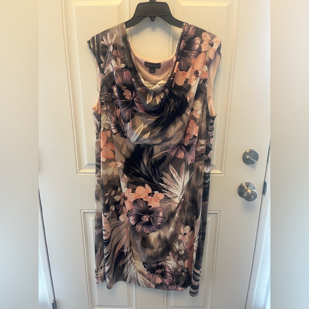 Sleeveless  Floral Dress